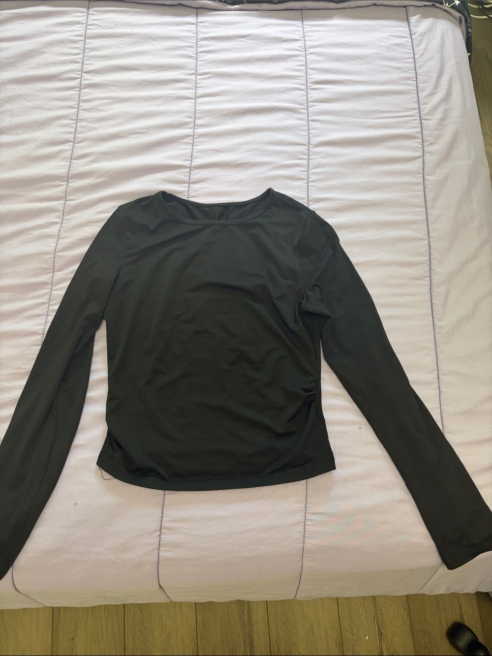 Women’s Long Sleeve Crew Neck Top - Black